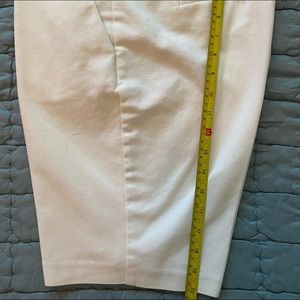 Cremieux women’s white size 10 long shorts